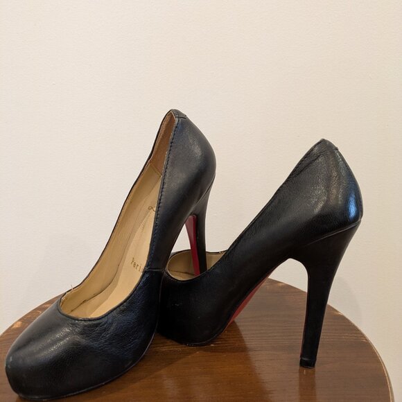 Christian Louboutin heels size 36 - Picture 2 of 9